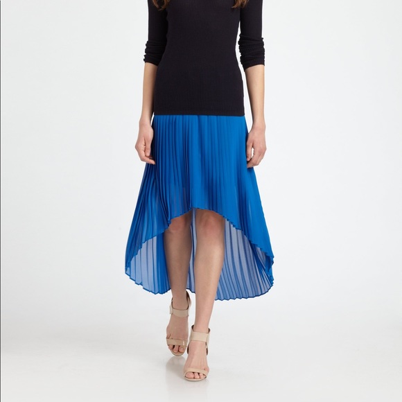 5/48 Dresses & Skirts - 💕HP💕5/48 Blue high lo skirt